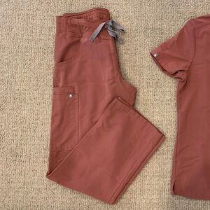 FIGS - small petite kade cargo scrub pants